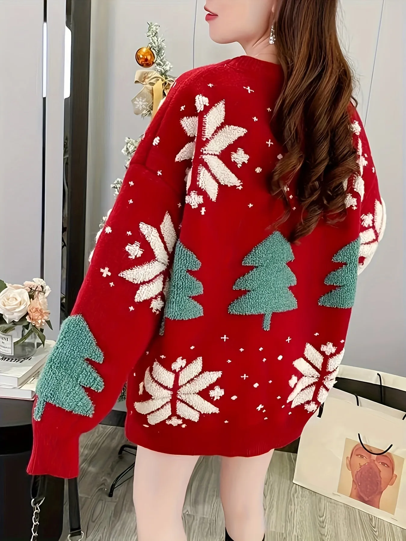 Elegant Christmas Tree Pullover Sweater for Women - 100% Polyester Knit Fabric, Crew Neck, Regular Fit, Festive Pattern, Comfortable for Fall/Winter - Middle East Collection