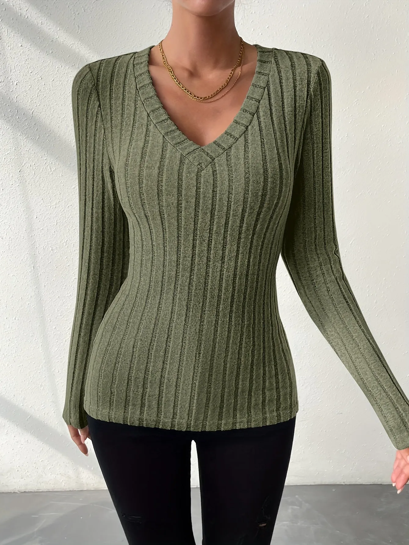 Essential V Neck TShirt  Ribbed Knit Top for Women