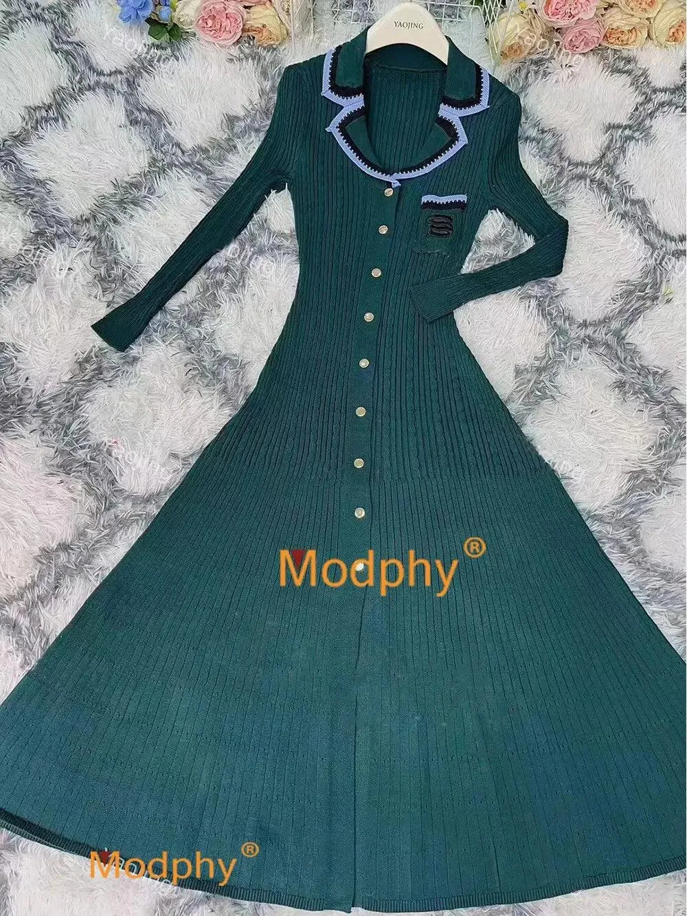 Modphy Slim Knit Dress: Vintage Designer - Autumn Glamour